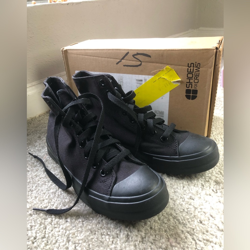 NEW Shoes For Crews Black High-Top Sneakers in 7.5 Size woman